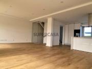 Moradia T3+1 arquitetura contemporânea, zona exclusiva...
