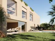 Moradia T3+1 de Luxo com Piscina Privativa em Condomínio...