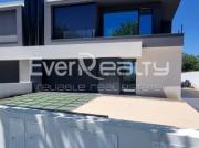 Moradia T3+1 de Luxo de nova construção em Santa Joana