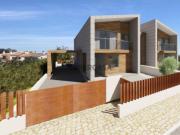 Moradia T3+1 Ericeira com piscina e jardim