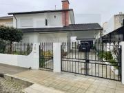 Moradia T3+1 Geminada para Arrendamento em Miramar, Vila...