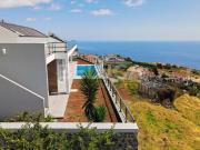 MORADIA T3+1 T0 SOTÃO COM PISCINA E FANTÁSTICA VISTA MAR...