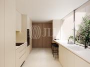 Moradia T3+1 Triplex com jardim, no Plátanos, em Cascais