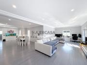 Moradia T3+2 com terraço, quintal e garagem na Freiria,...