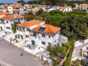 Moradia T3+2 com Vista Privilegiada a 3 Minutos da Vila...