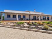 Moradia T3 +1 à venda na tranquila Luz de Tavira