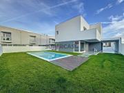Moradia T3 + 1 c/ piscina Salir do Porto