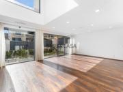 Moradia T3 + 1 com estacionamento, Atiba, Cascais