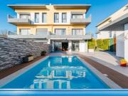 Moradia T3 +2 com Piscina e Jardim | Vila Verde | Sintra