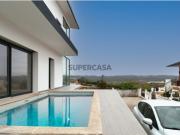 Moradia T3 +1 NOVA Localização tranquila e ótima...