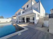 Moradia T3 +1 de Sonho com Piscina de Água Salgada a 5...