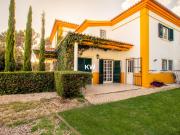 Moradia T3 + 1 perto das escolas internacionais em Cascais