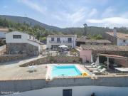 Moradia T3 + 1 em muito bom estado com ptio,piscina,...