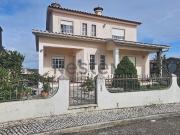 Moradia T3 + 2 em Casalinhos de Alfaita