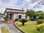 Moradia T3 + 2, em Moreira de Geraz do Lima