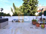 Moradia T3 +4 com 2 terraços perto da marginal Cascais