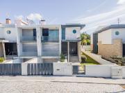 Moradia T3 à venda em Barcelos