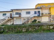 Moradia T3 à venda em Celorico de Basto