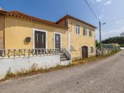 Moradia T3 à venda em Porto de Mós