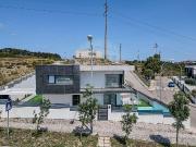 Moradia T3 à venda em Serra de Casal de Cambra