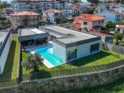 Moradia T3 à venda em Vila Verde