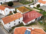 Moradia T3 + ARMAZÉM amplo de 145 m2 com adega e...