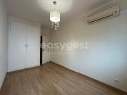 Moradia T3 Bairro da Encarnação com logradouro 34m2 e...