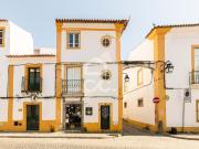 Moradia T3 c/ Terraço e Comércio | Centro Histórico de...