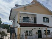 Moradia T3 com Anexo Completo, Jardim e Vista Aberta...