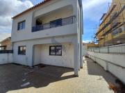Moradia T3 com anexo Remodelada nos Foros de Amora...
