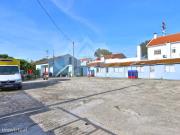Moradia T3 com anexos inserida em terreno com 1220 m em...