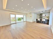 Moradia T3, com espaço exterior e anexo