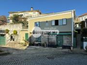 Moradia T3 com estabelecimento comercial em Dume, Braga