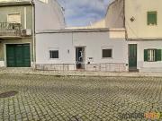 Moradia T3 com grande quintal em Campo Maior, Campo Maior