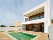 Moradia T3 com jardim e piscina em Portimo, Faro