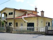Moradia T3 com jardim, piscina e garagem!