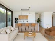 Moradia T3 com jardim, piscina e garagem em Bicesse