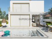 Moradia T3 com jardim, piscina e vista para a Serra de...