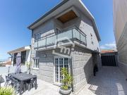 Moradia T3 com Logradouro e Garagem A 5 minutos de...