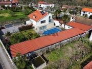 Moradia T3 com Piscina, 2 Apartamentos T1 + anexos e 3...