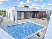 Moradia T3 com piscina a apenas 2,5 kms da Lourinhã e...