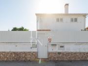 Moradia T4 com Piscina, Anexo Independente e Jardim —...