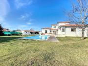 Moradia T3 com piscina e 2106m2 de jardim