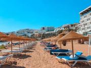 Moradia T3 com piscina e 2 garagens em box em Albufeira