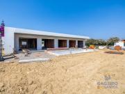 Moradia T3 com piscina, em construção, a 10 minutos da...