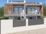 Moradia T3 com piscina em Fernão Ferro, Seixal, Redondos