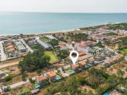 Moradia T3 com Piscina Privada, Garagem e a 300 metros...