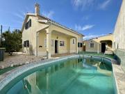 Moradia T3 com piscina | Setúbal