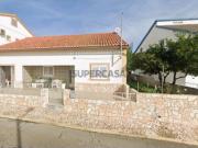 Moradia T3 com Quintal e Garagem / Excelente Potencial