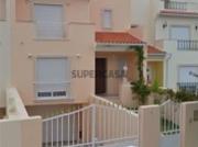 Moradia T3 Com Terraço e Cave para 3 carros